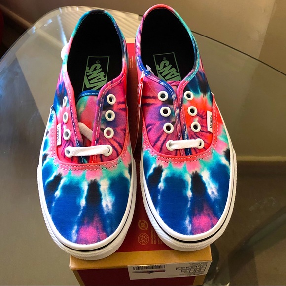 Vans - Picture 7 of 8